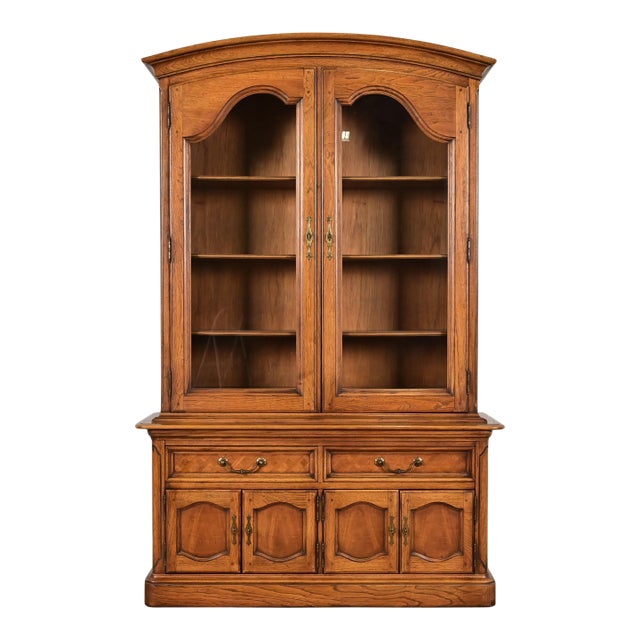 Thomasville French Regency Louis XVI Carved Walnut Breakfront Bookcase Cabinet, Circa 1960s For Sale