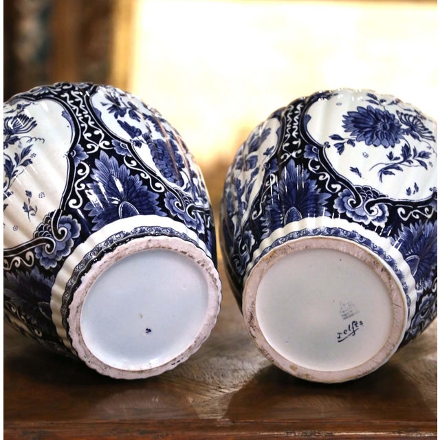 Pair of Mid-Century Dutch Delft Blue and White Faience Ginger Jars For Sale - Image 9 of 10