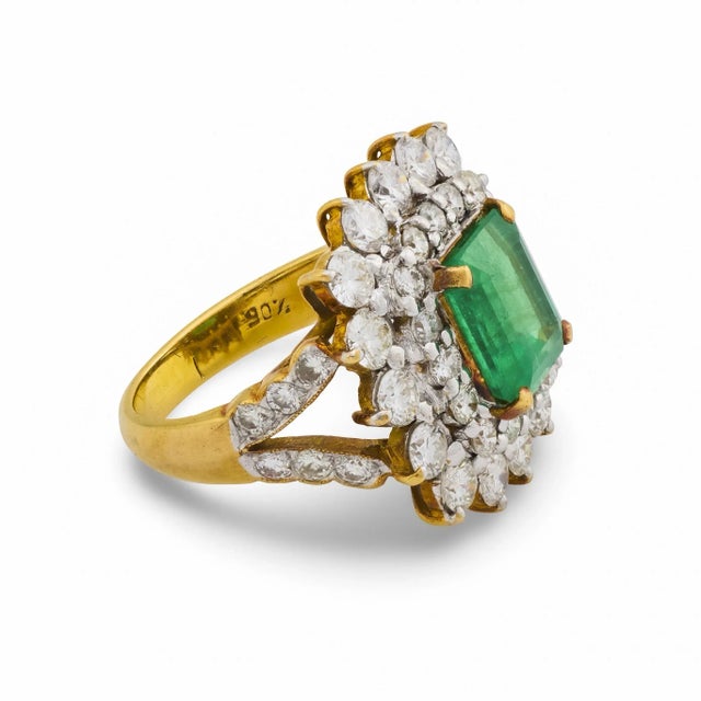 Vintage 2.15 Carat Emerald Diamond 18k Yellow Gold Cocktail Ring, Size 4.5 For Sale In Los Angeles - Image 6 of 7