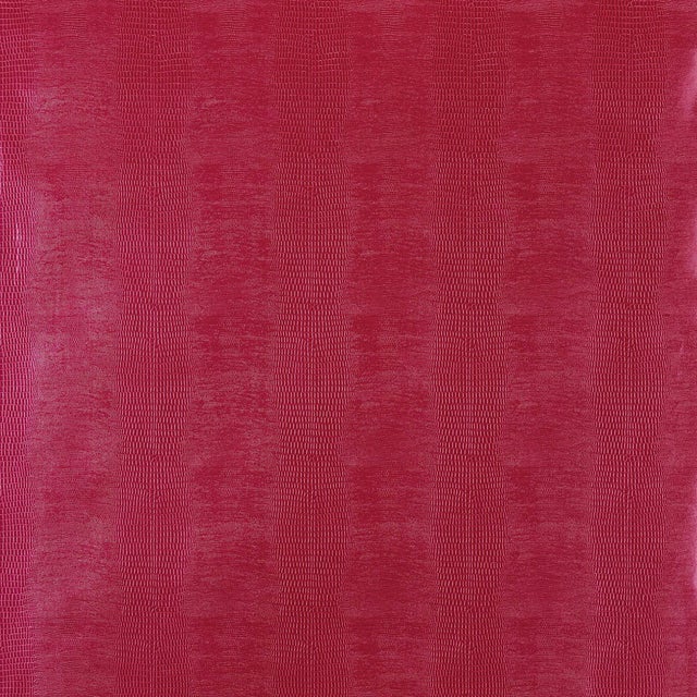 Sample - Schumacher Komodo Wallpaper in Lacquer For Sale