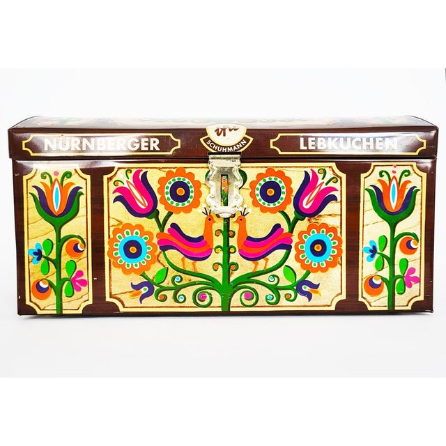 Metal Large Mid-Century Modern Tin Gingerbread Box, Nuremberg, 1950s For Sale - Image 7 of 9