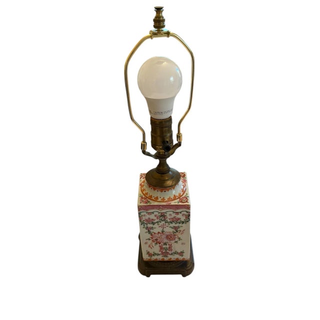 Metal Vintage Chinoiserie 17 1/2” Table Lamp With Famille Rose Handpainted Porcelain Design on Brushed Brass Base For Sale - Image 7 of 12