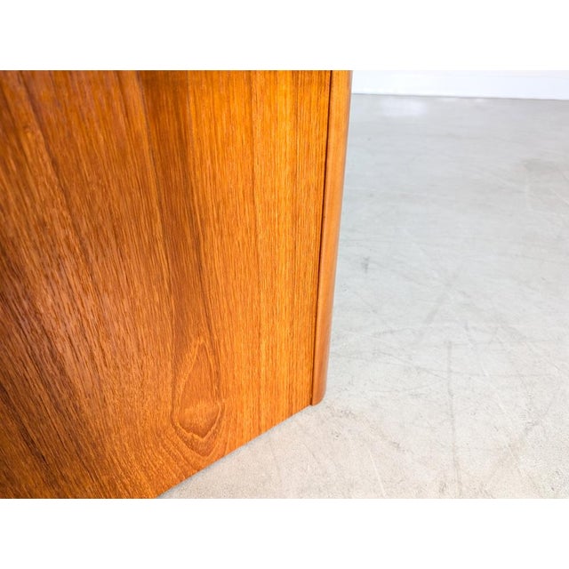 Brown Midcentury Modern Coffee Table in Teak, 1960 For Sale - Image 8 of 9