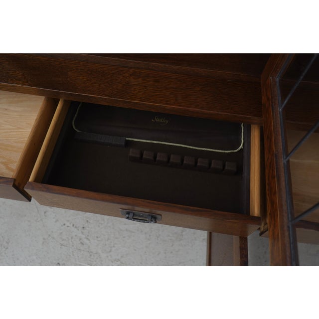 1980s Stickley Mission Oak Leaded Glass China Cabinet For Sale - Image 5 of 18