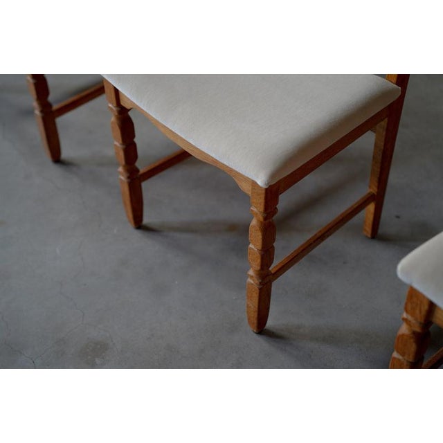 Razor Blade Dining Chairs by Henning Kjaernulf- Denmark 1960s, Set of 6 For Sale - Image 5 of 11