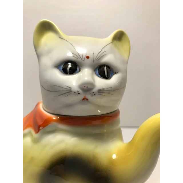 Vintage Chinese Ceramic Hand Painted Lucky Cat Teapot Aprox. dimensions: 6"H Very good vintage condition: no chips or cracks!