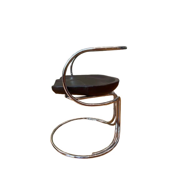 Gordon International Pair of Vladimir Tatlin Constructivist Cantilever Chairs by Gordon International, 1987 – Chrome & Leather – Documented For Sale - Image 4 of 9