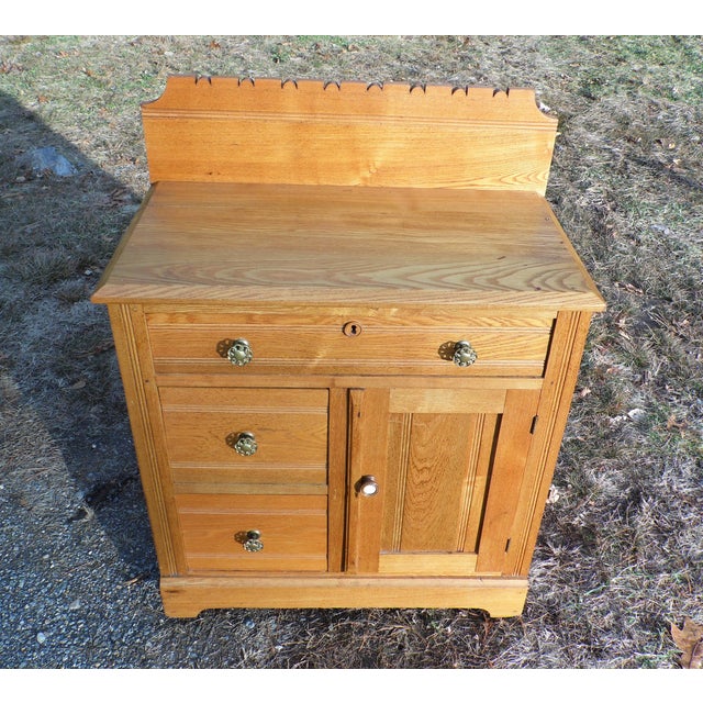 Antique Victorian Eastlake Oak Small Chest Commode Nightstand Washstand