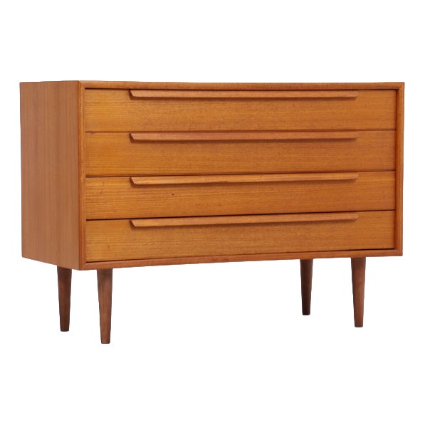 Mid-Century Chest of Drawers in Teak by WK Furniture For Sale