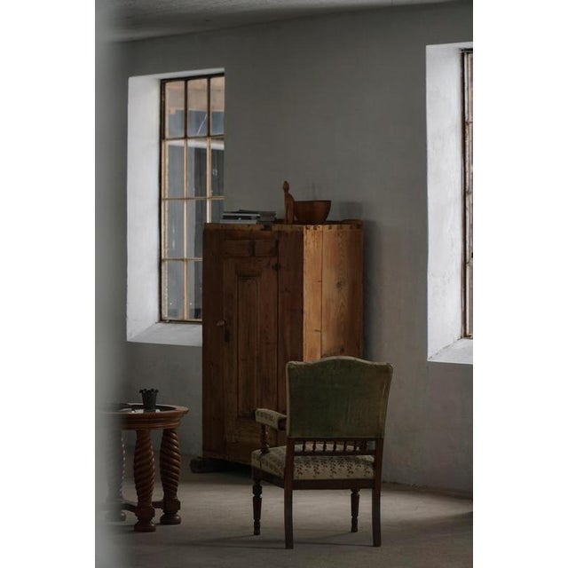 1930s Danish Modern Armchair in Turned Wood with Floral Upholstery, Early 20th Century, 1930s For Sale - Image 5 of 18