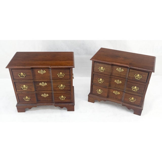 Brown Pair of Solid Cherry 3 Drawers Block Front Nightstands End Tables Stands MIINT For Sale - Image 8 of 18