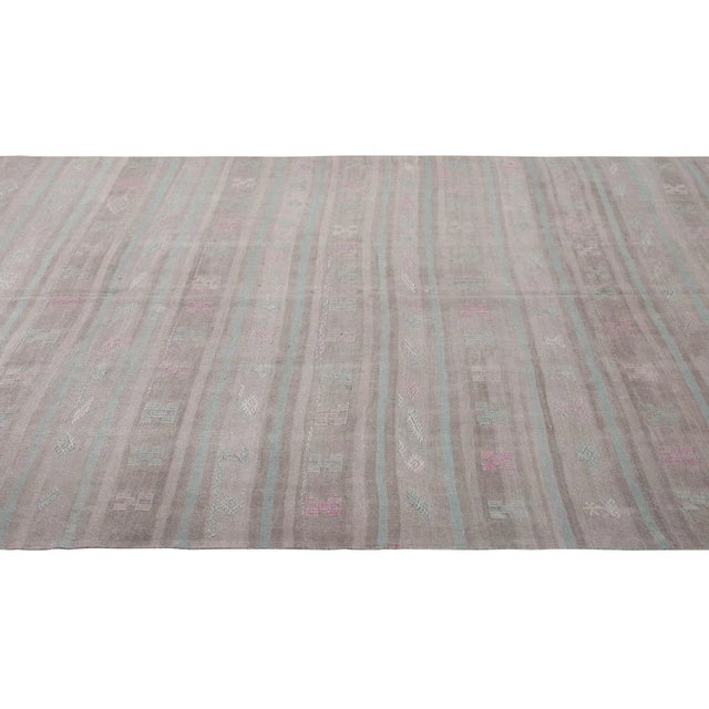 Mid-Century Modern Faded Vintage Turkish Kilim Rug For Sale - Image 3 of 6