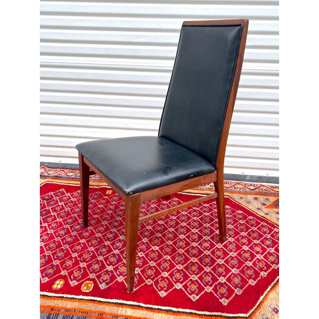 Mid-Century Modern Dillingham Walnut and Black Leather Side Chair For Sale In Charleston - Image 6 of 8