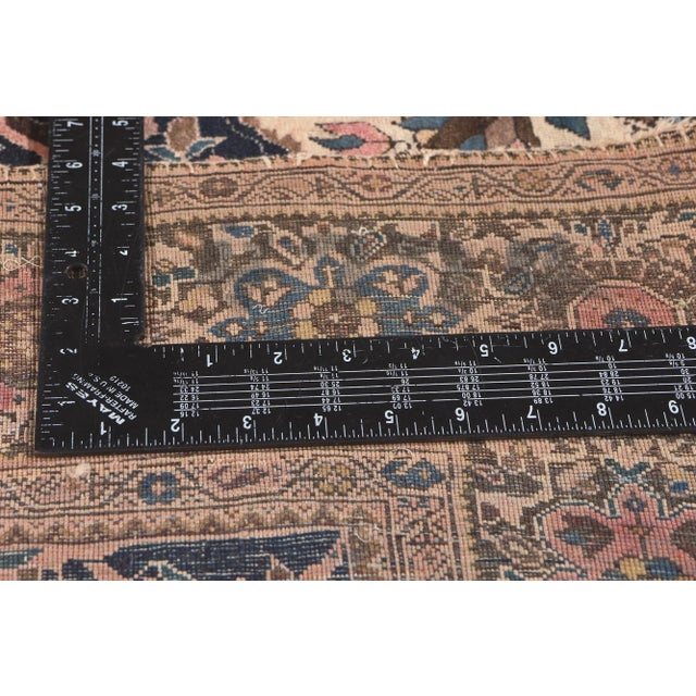 Antique Persian Sarouk Farahan Rug - 04'00 X 06'05 For Sale In Dallas - Image 6 of 9