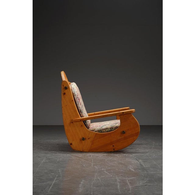 Scandinavian Rocking Chair in Pine For Sale - Image 3 of 18