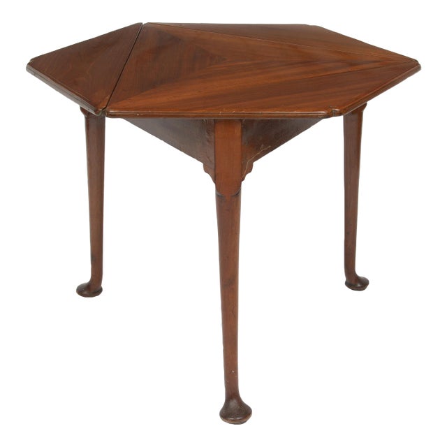 Early 18th Century Mahogany Envelope Table For Sale