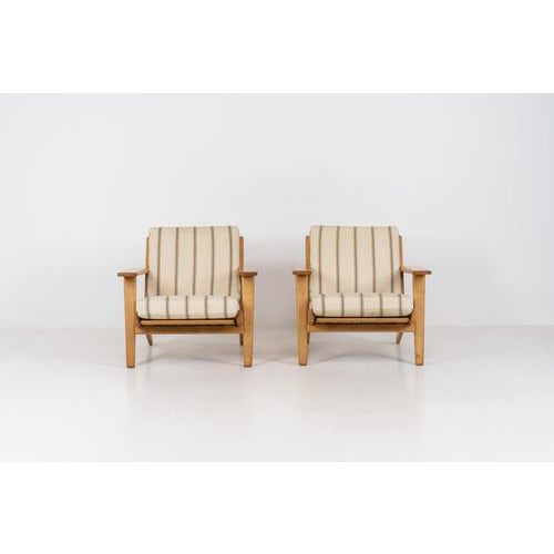 Pair of early ge-290 lounge chairs in oak by hans j. Wegner for getama (denmark, 1953). A hard to find design classic by...