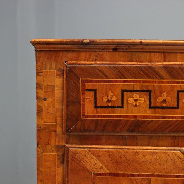 18th Century Lombard Neoclassical Chests of Drawers, Set of 2 For Sale - Image 4 of 16