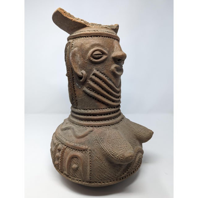 Rare Terracotta Yoruba Tribe Osun Shrine Jar (C. 1910s-1940s) For Sale In Portland, OR - Image 6 of 13
