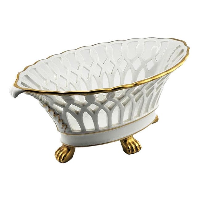 1970s Vintage Vista Alegre White Porcelain Reticulated Parisian Style Bowl - Made in Portugal For Sale - Image 5 of 7