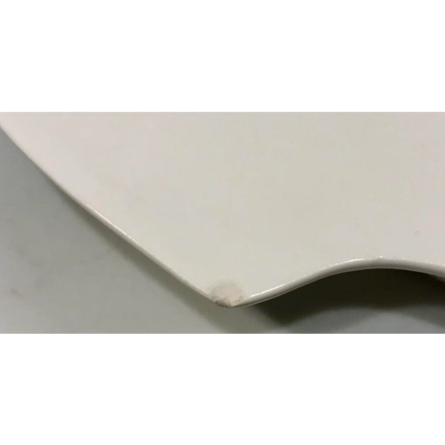 Late 20th Century Wedgwood Seaside Chic Scalloped Edge Nautilus Plate For Sale - Image 5 of 9