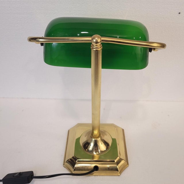 Banker's Table Lamp in Gilt Brass and Glass, Spain, 1970s For Sale - Image 15 of 18