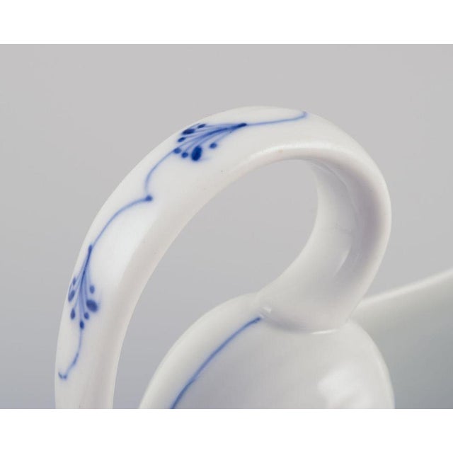 Gravy Boat in Porcelain from Royal Copenhagen For Sale - Image 9 of 10