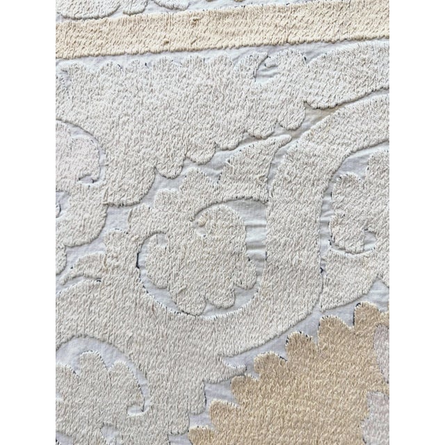 Samarkand Suzani Tablecloth - 1970s Textile For Sale In New York - Image 6 of 7
