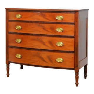 Southern Federal Walnut and Mahogany Bow Front Chest of Drawers C. 1830 For Sale