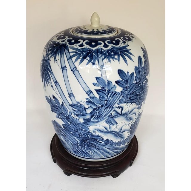 Vintage Chinese Blue & White Porcelain Ginger Jar With Birds & Bamboo, Wood Stand For Sale - Image 4 of 10