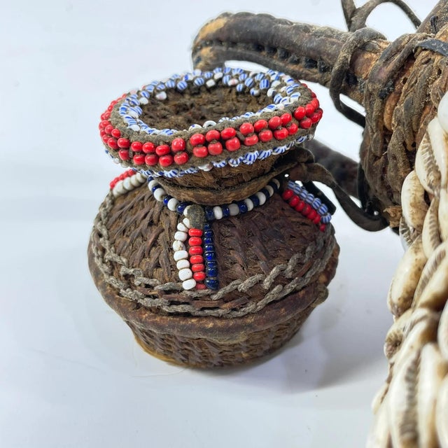 African Early 20th Century Maasai Beaded Milk Leather Jug Kenya For Sale - Image 3 of 11