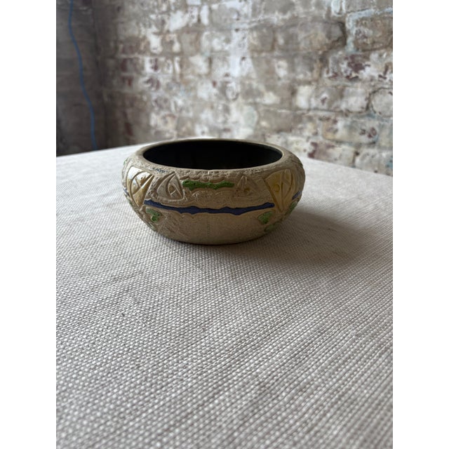 American Vintage Roseville Style Art Pottery Bowl / Cachepot For Sale - Image 3 of 6