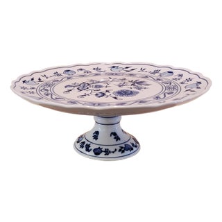 Vintage Zwiebelmuster Blue Onion Pattern Pedastal Cake Stand, Original Bohemia, Made in Czech R 12" For Sale