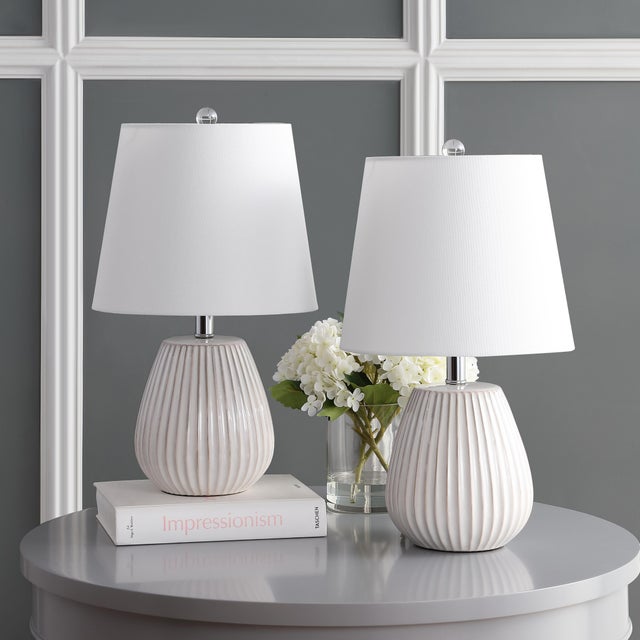 Kate Table Lamp in White - a Pair For Sale In Philadelphia - Image 6 of 9
