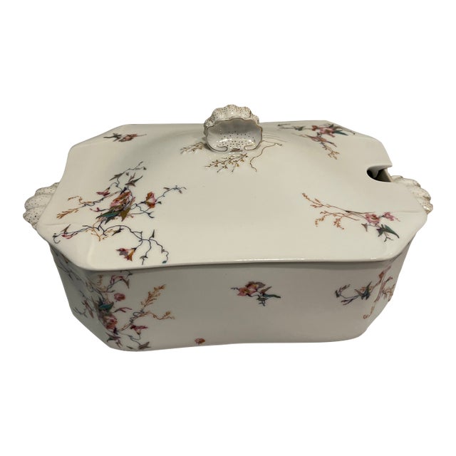 1900s Soup Tureen with Haviland pattern H1252 For Sale