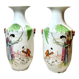 Early 1900s Chinese Porcelain Vases - a Pair For Sale