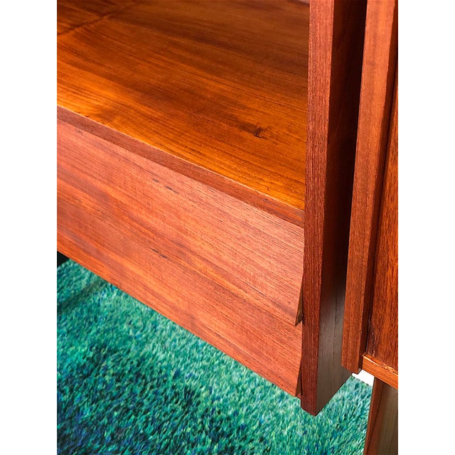 Vintage Three-Bay Bookcase by Vittorio Dassi, 1960s For Sale - Image 6 of 18