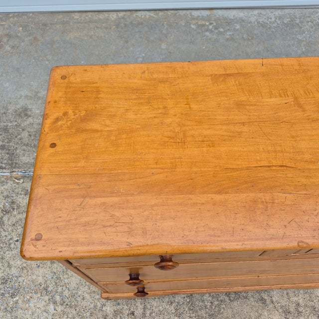 Early 20th Century Early 20th Century American Solid Maple Two Over Two Chest of Drawers Dresser For Sale - Image 5 of 15