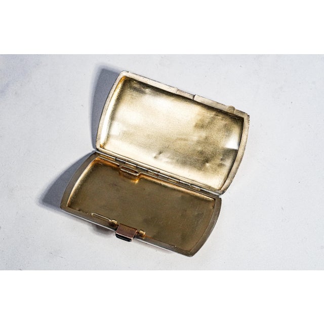 Exceptional Antique French Sterling Silver Cigarette Case 18k Gold Inlaid Yellow & Rose Gold Engine Turned Luxury Tobacciana For Sale In New York - Image 6 of 15