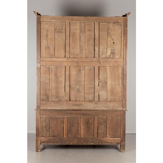 18th Century French Louis XV Grand Scale Bibliothèque or Display Cabinet For Sale - Image 12 of 13