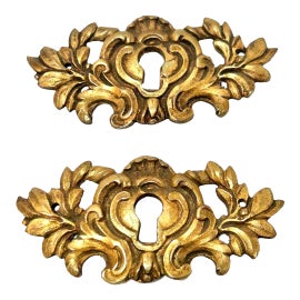 Example of Keyhole Plates