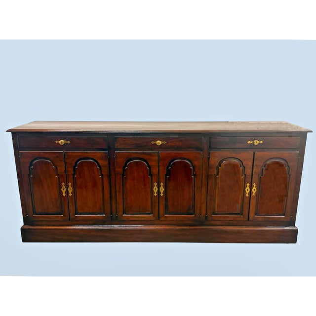 1950's Kittinger Mahogany Six-Door Credenza For Sale In Houston - Image 6 of 15