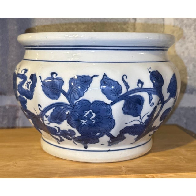 Vintage Blue & White Chinoiserie Planter For Sale In New York - Image 6 of 6