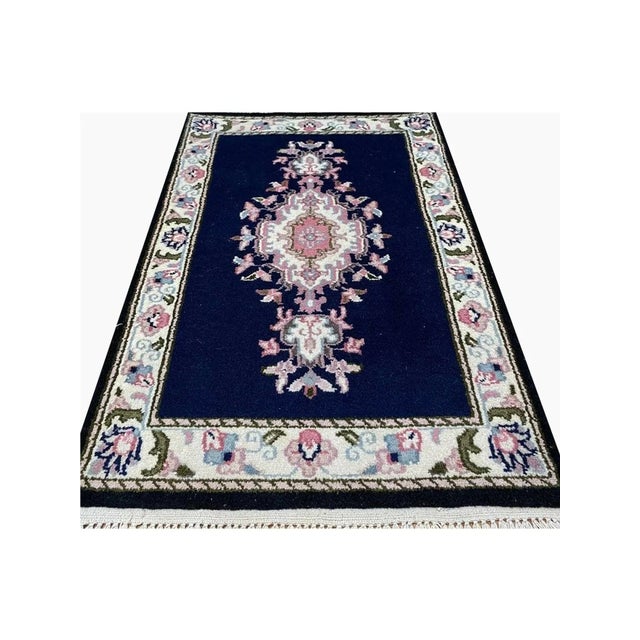 Exact Size: 2'0" x 3'0" Color: Blue Age: New Materials: Wool Construction: Hand Knotted Origin: India