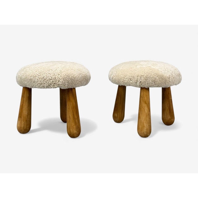 Mid-Century Modern Danish Modern Style, Sheepskin Stools, Beige Shearling, Maple, Usa, 21st C. For Sale - Image 3 of 7