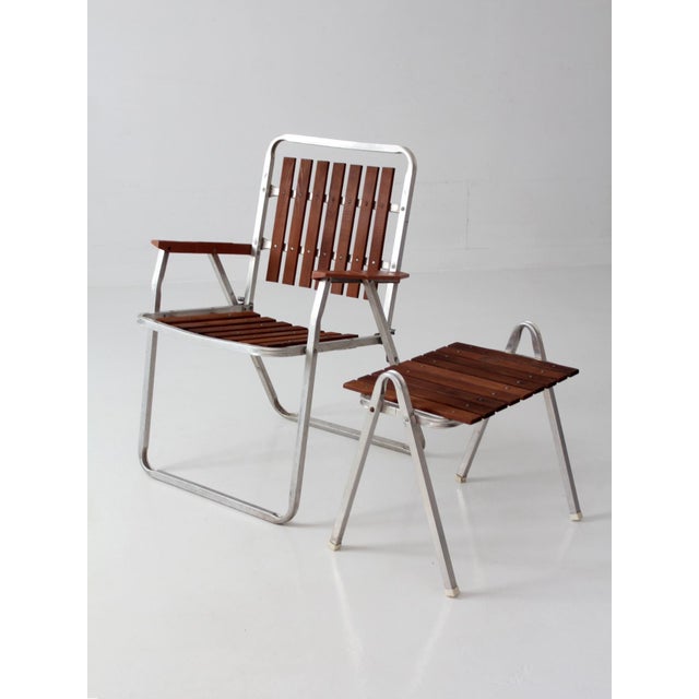 Wood Mid-Century Aluminum & Wood Slat Chair With Side Table Set For Sale - Image 7 of 17