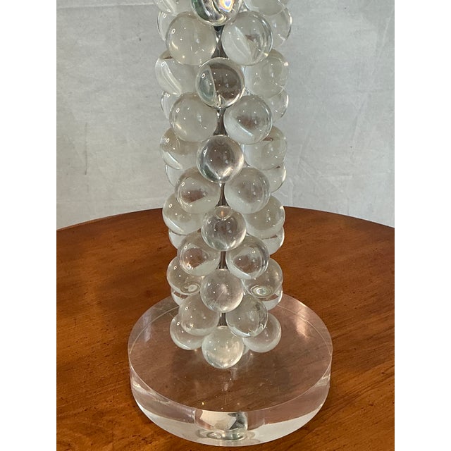 Vintage Arteriors Lucite Bubble Table Lamp, Amber Finial For Sale - Image 4 of 7