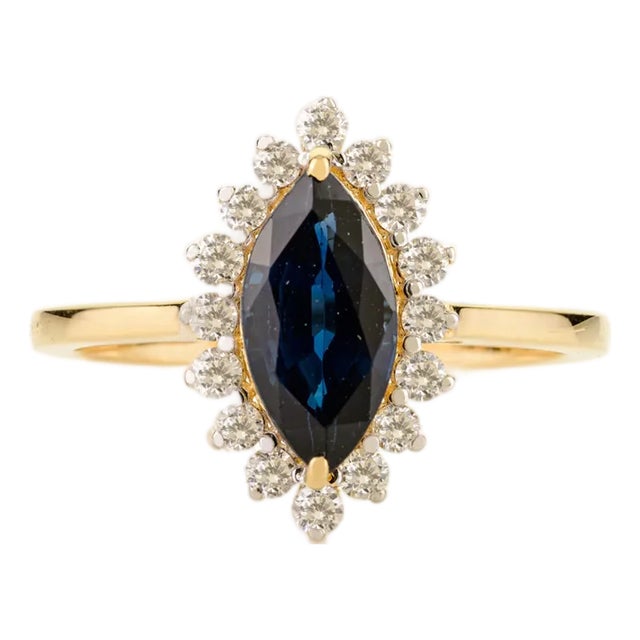 Marquise Cut Sapphire Ring in 18k Yellow Gold Size 6.5 For Sale