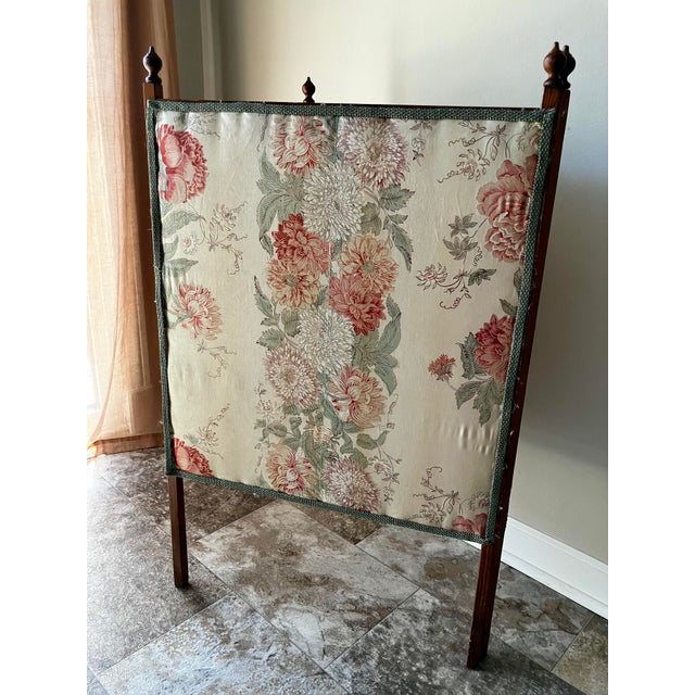 Cream Antique Victorian Two-Panel Floral Fabric Folding Floor Screen With Finials For Sale - Image 8 of 18