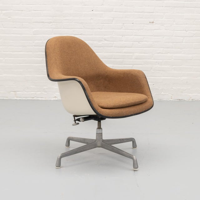 Cushion Armchair by Charles & Ray Eames for Herman Miller, 1970s For Sale - Image 15 of 15